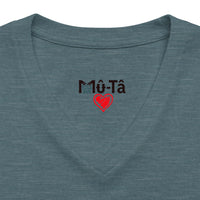 T-shirt col V Muta, détail de l'encolure