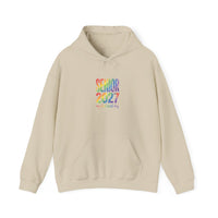 Hoodie « Senior 2027 Last First Day » Muta coloris Sand, porté de face