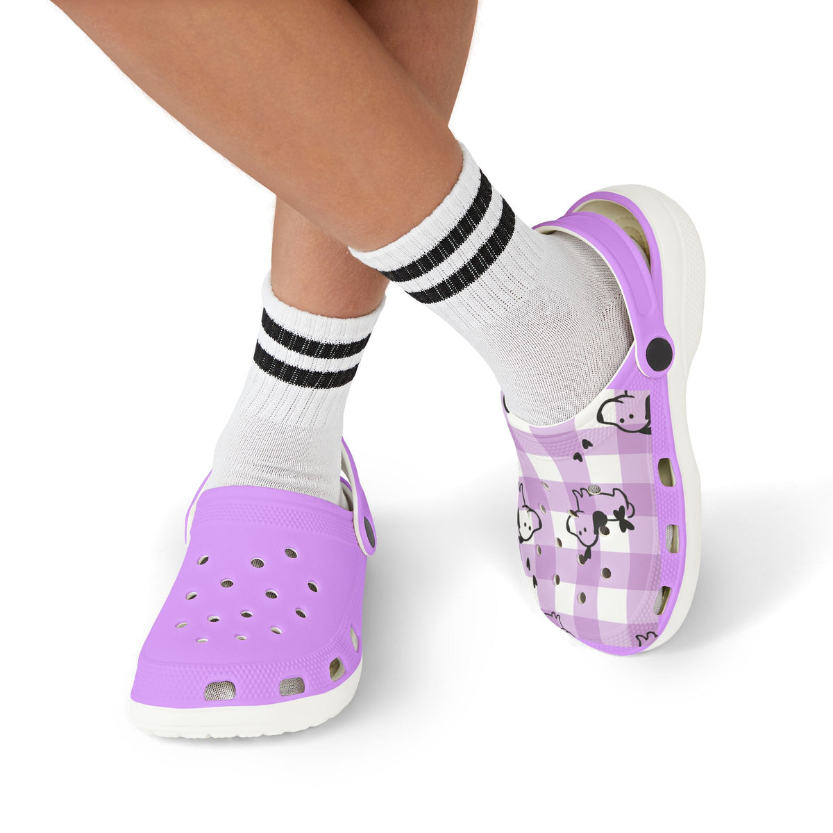 Sabots enfant Muta à carreaux violets, vue de profil