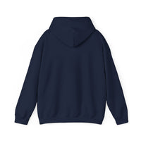 Hoodie « Senior 2027 » Muta porté en intérieur