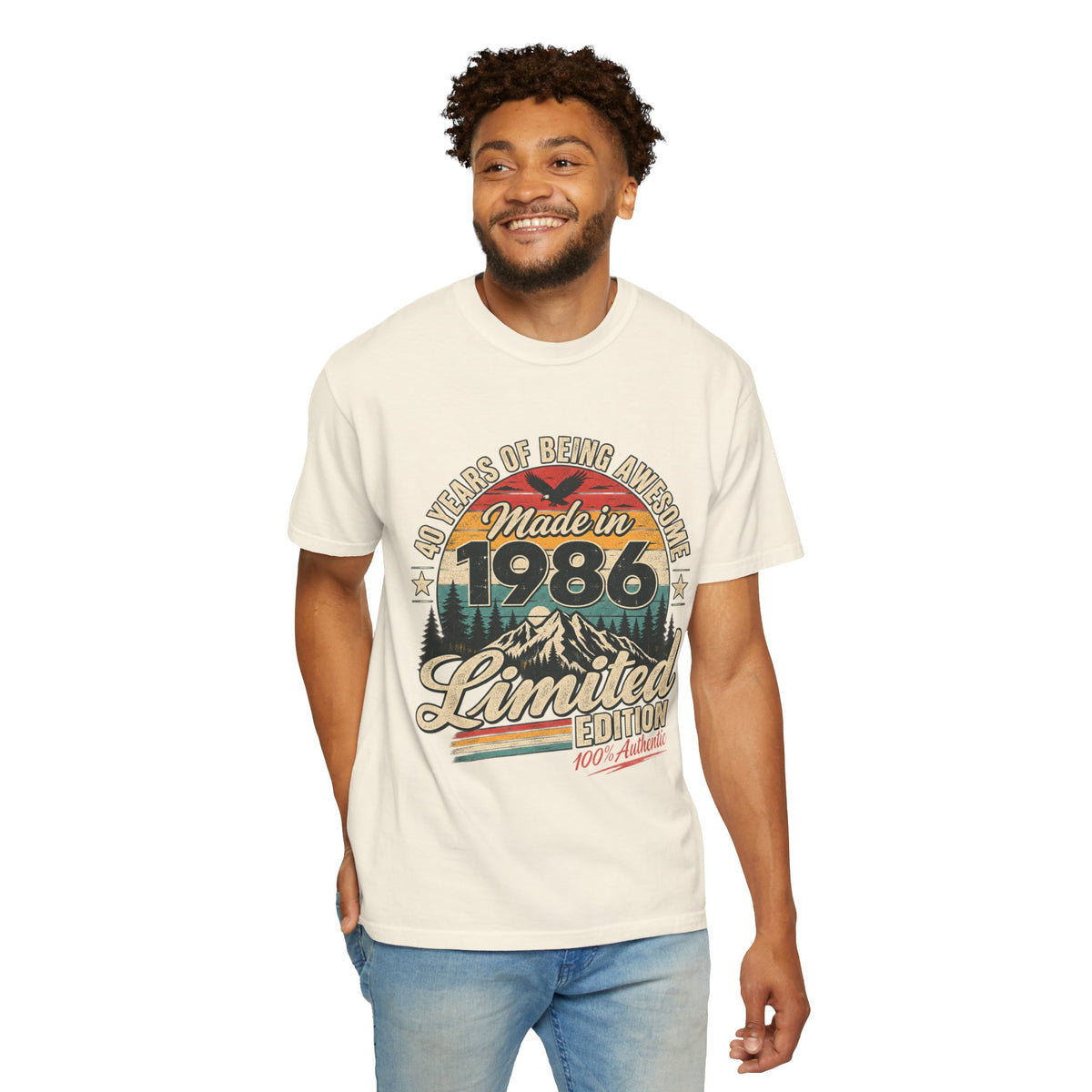 T-shirt « Made in 1986 » Muta coloris Ivory, porté de face