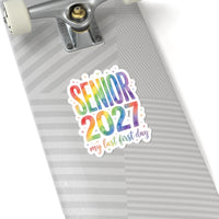 Sticker « Senior 2027 » Muta, détail de la découpe