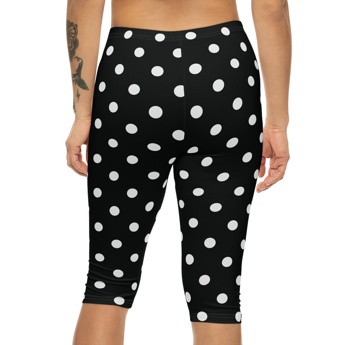 Legging capri Muta noir à pois blancs porté, visuel 4