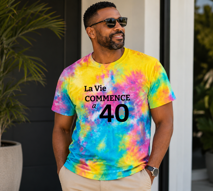 T-shirt tie-dye « La Vie Commence à 40 » Muta coloris Jeweltone Colorburst