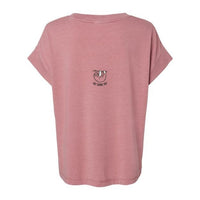 T-shirt Muta coloris rose délavé, vu de dos avec petit imprimé paresseux « No Thank You »