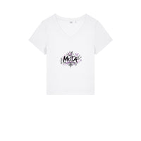 T-shirt col V « MUTA » Muta coloris Butter, porté de face