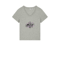 T-shirt col V « MUTA » Muta coloris Cotton Pink, porté de face