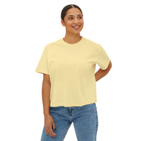 T-shirt boxy Muta coloris Butter, devant uni porté