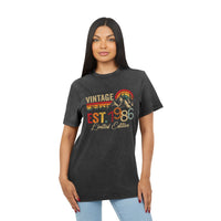 T-shirt acid wash « EST. 1986 » Muta, à plat sur fond clair