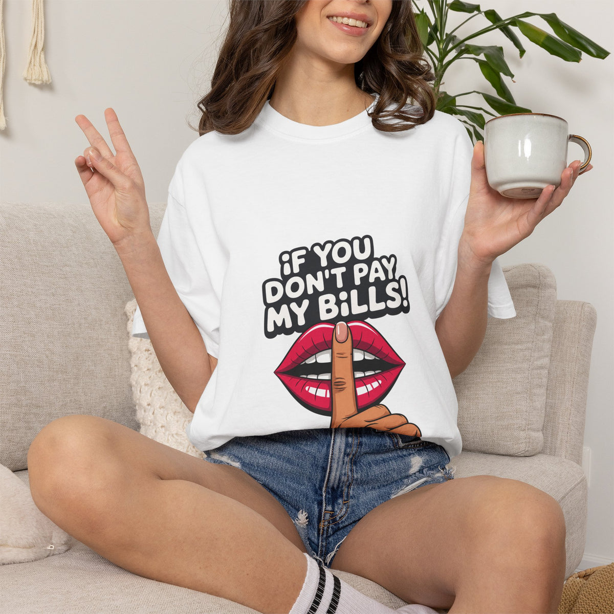 T-shirt « If You Don't Pay My Bills » Muta coloris White, porté de face