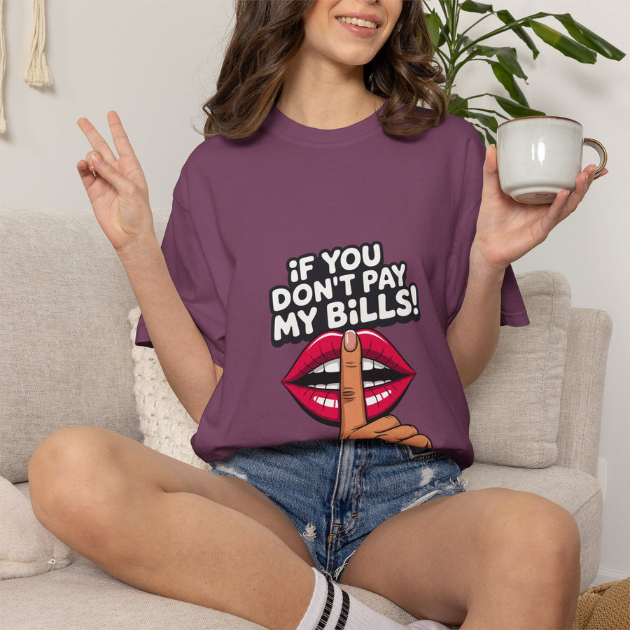 T-shirt « If You Don't Pay My Bills » Muta coloris Berry, porté de face