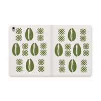 Étui folio Muta motif cauris vert, format iPad Air 13 pouces