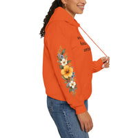 Hoodie Muta porté en intérieur