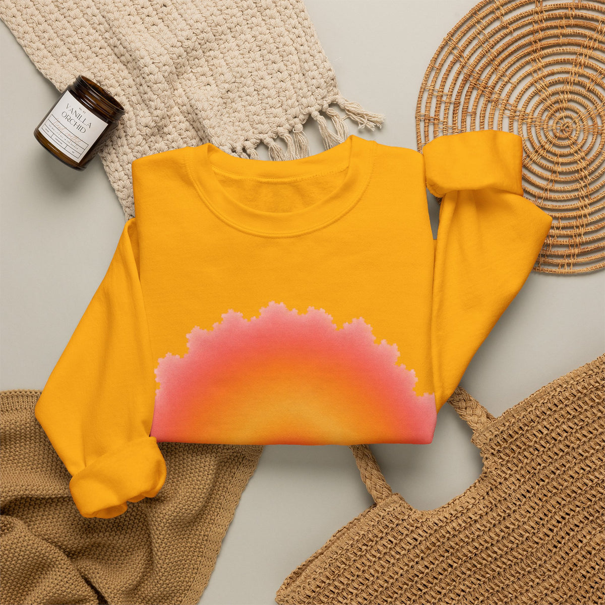 Sweat-shirt « My Body Is Tea » Muta, détail de l'imprimé soleil rétro