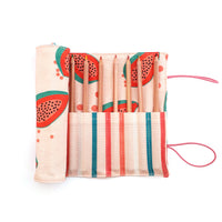 Trousse longue Papaya Muta ouverte avec crayons de couleur Viarco