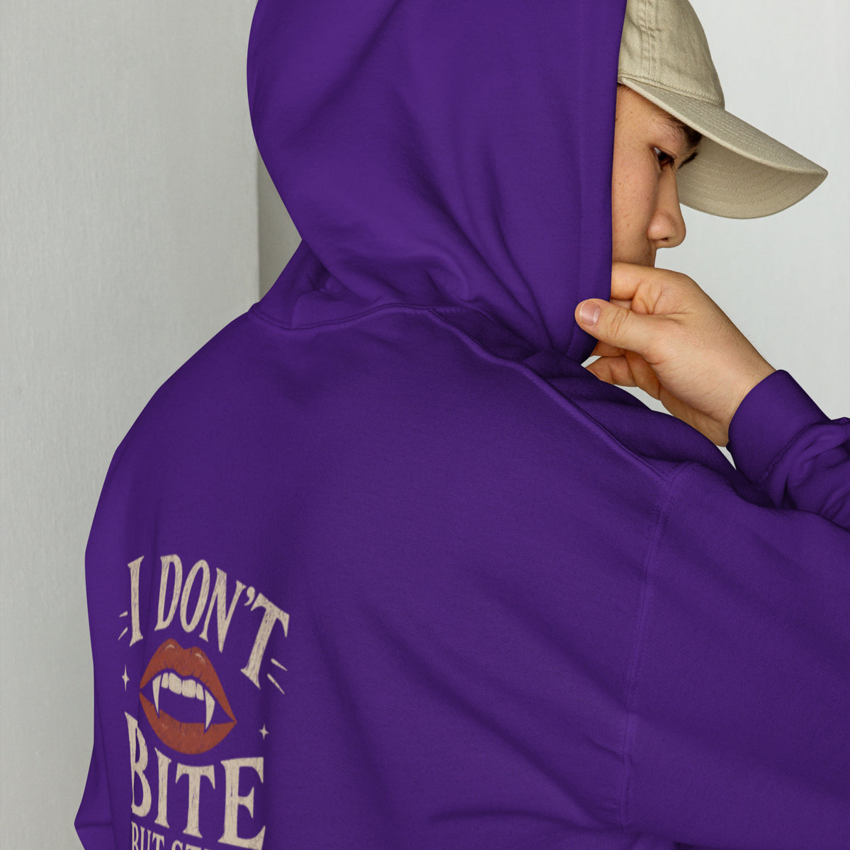 Sweat à capuche « I don't bite » Muta coloris Purple, vue de dos alternative